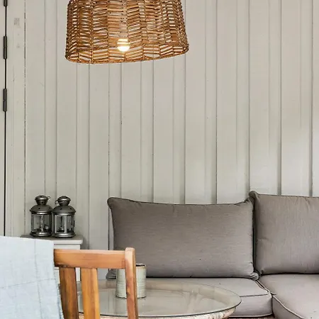 Classic With Light, Calm And Nature Semesterbostad Vejby