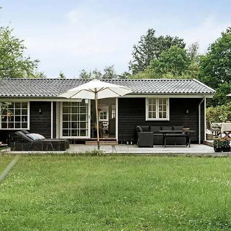Ferienhaus Classic With Light, Calm And Nature