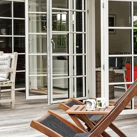 Classic With Light, Calm And Nature Holiday home